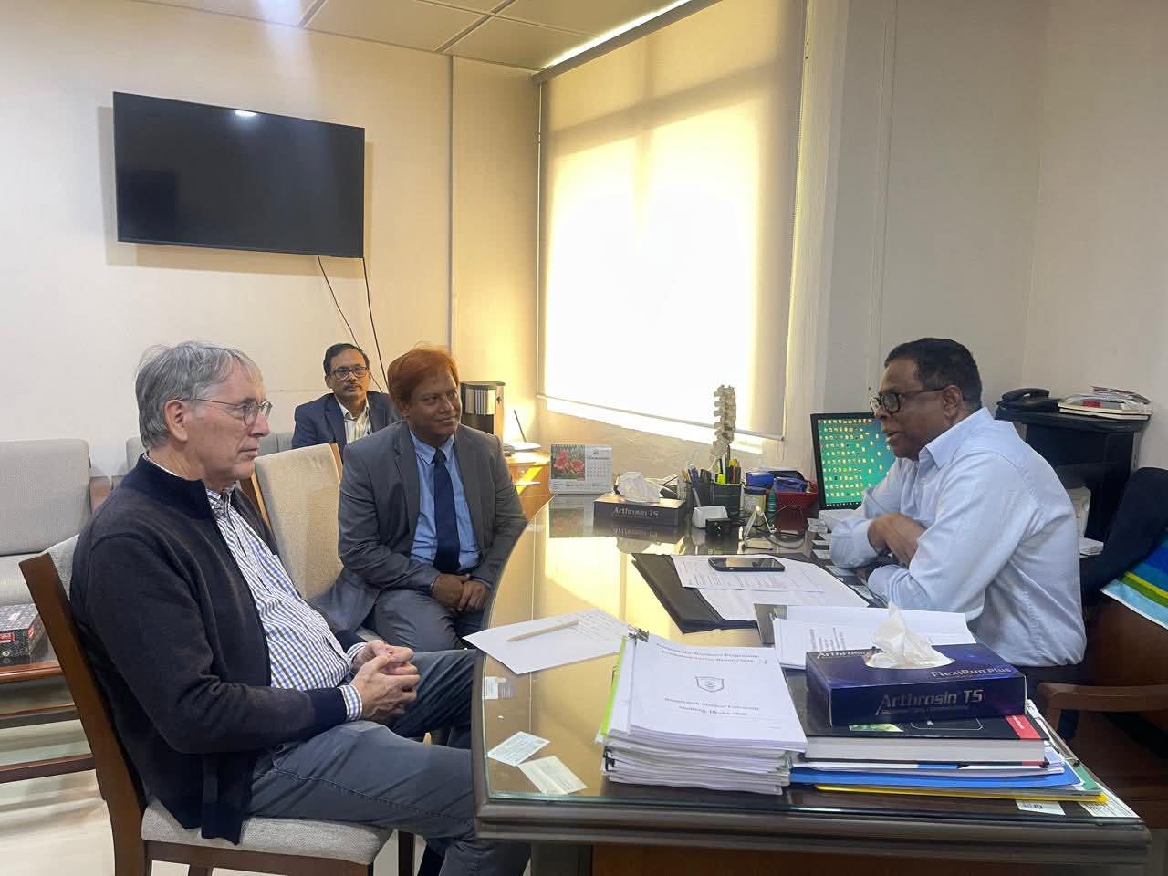 Department Welcomes Renowned International Expert in Regional Anesthesia